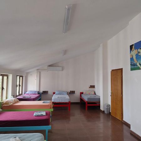 Tias Hostel Shkodër 外观 照片