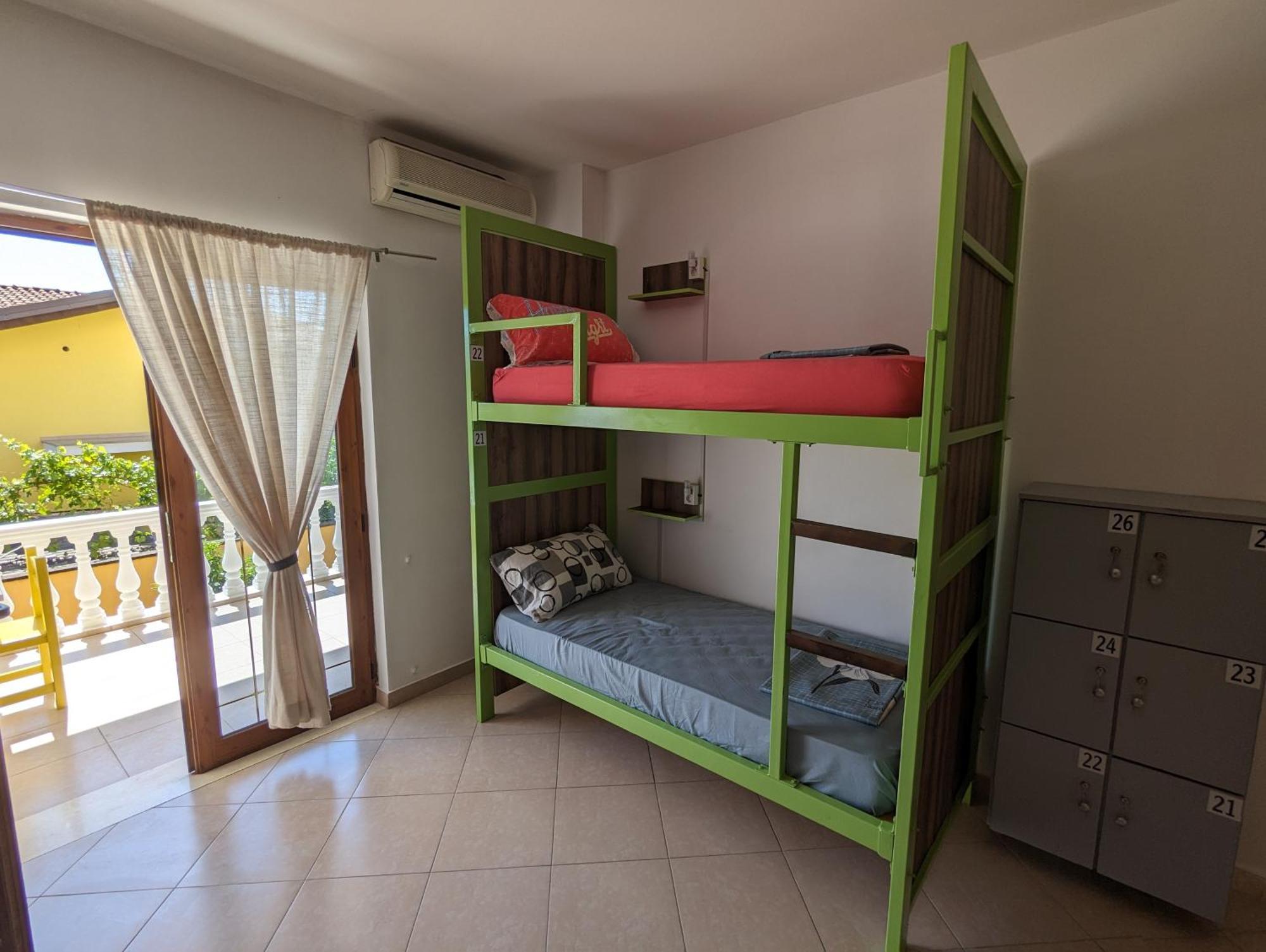 Tias Hostel Shkodër 外观 照片