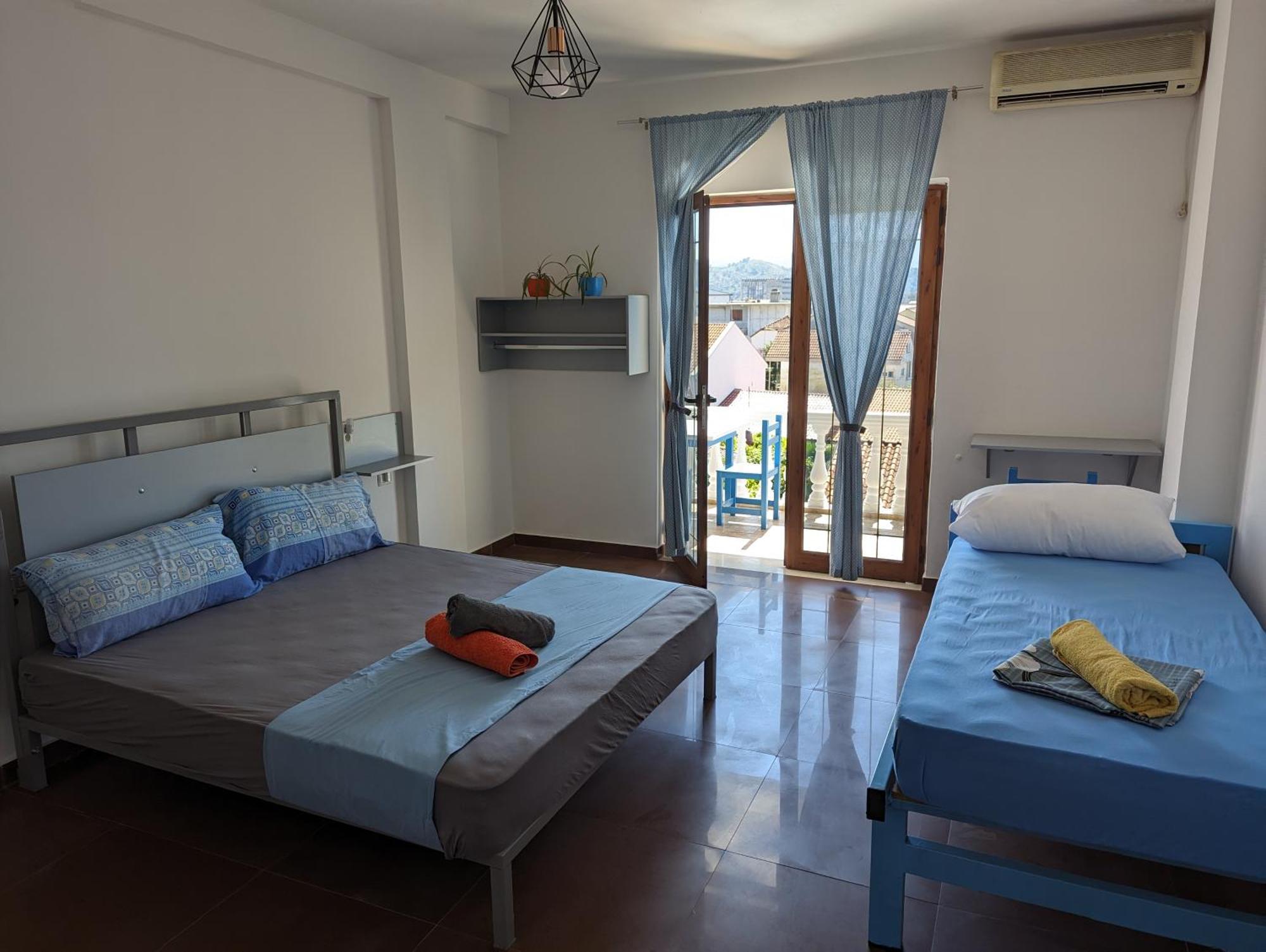 Tias Hostel Shkodër 外观 照片