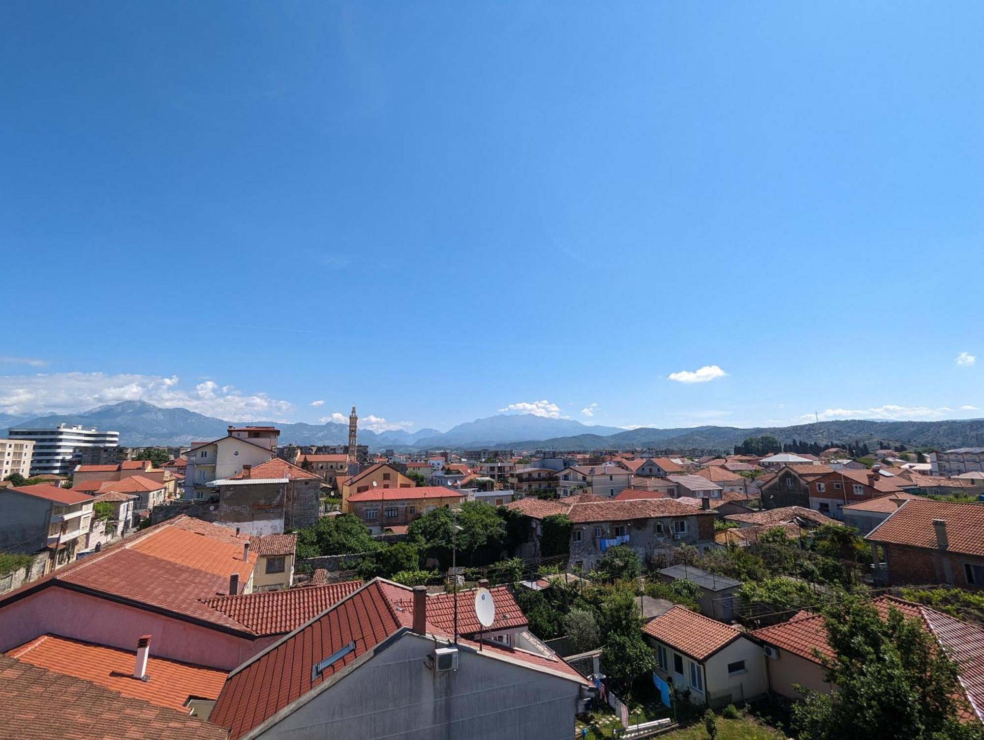 Tias Hostel Shkodër 外观 照片