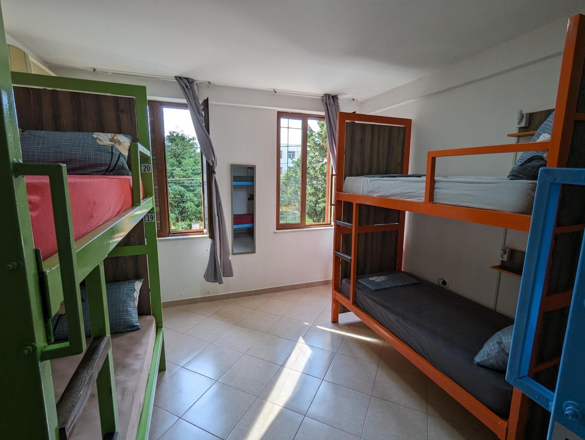 Tias Hostel Shkodër 外观 照片