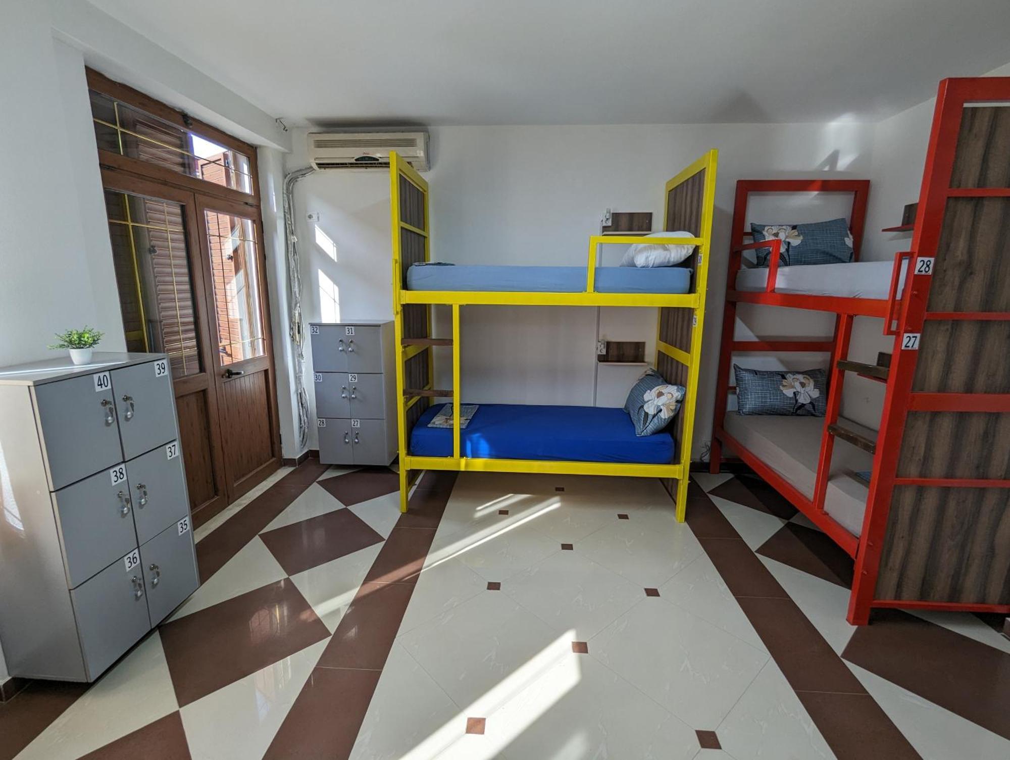 Tias Hostel Shkodër 外观 照片