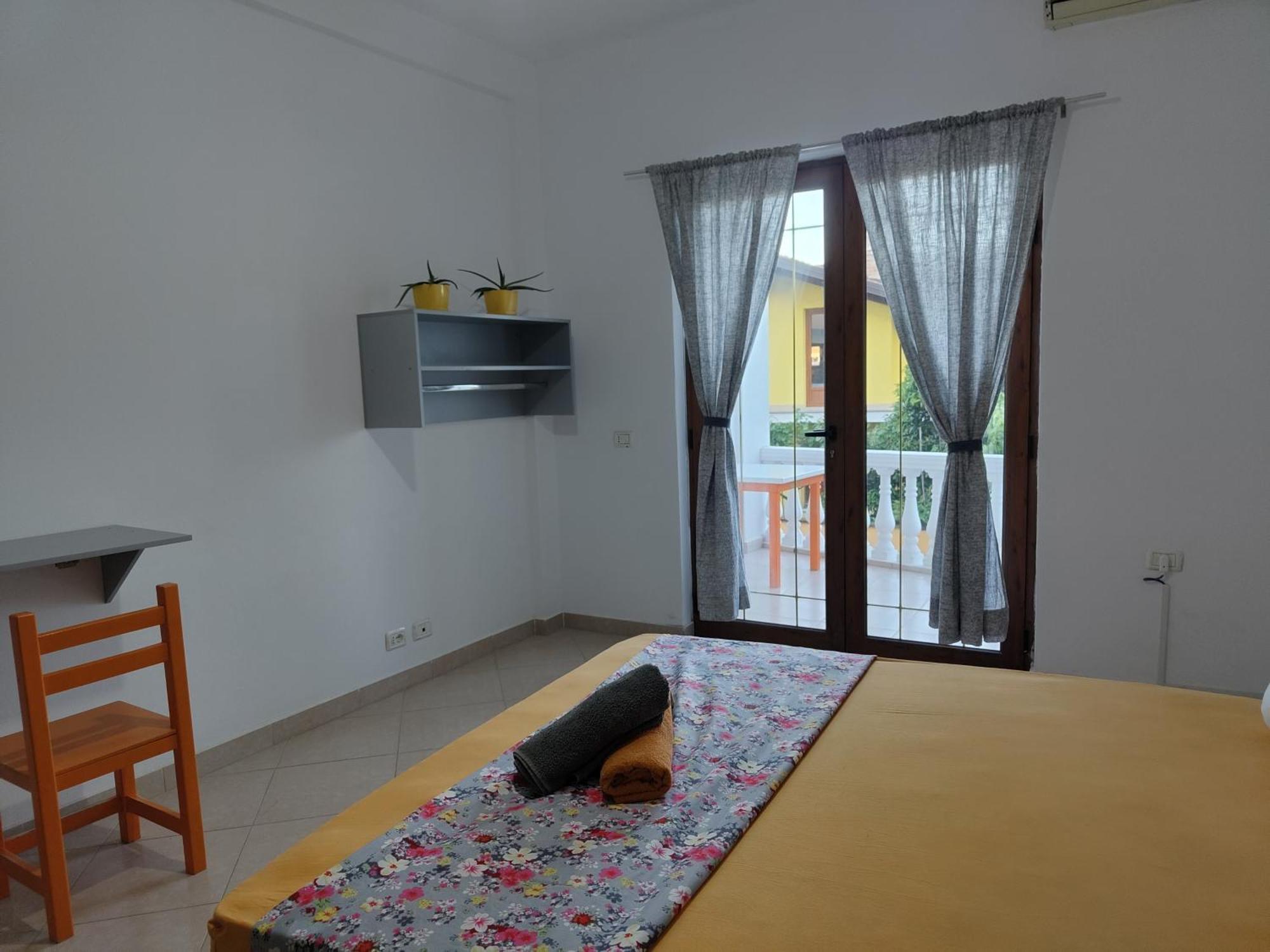 Tias Hostel Shkodër 外观 照片