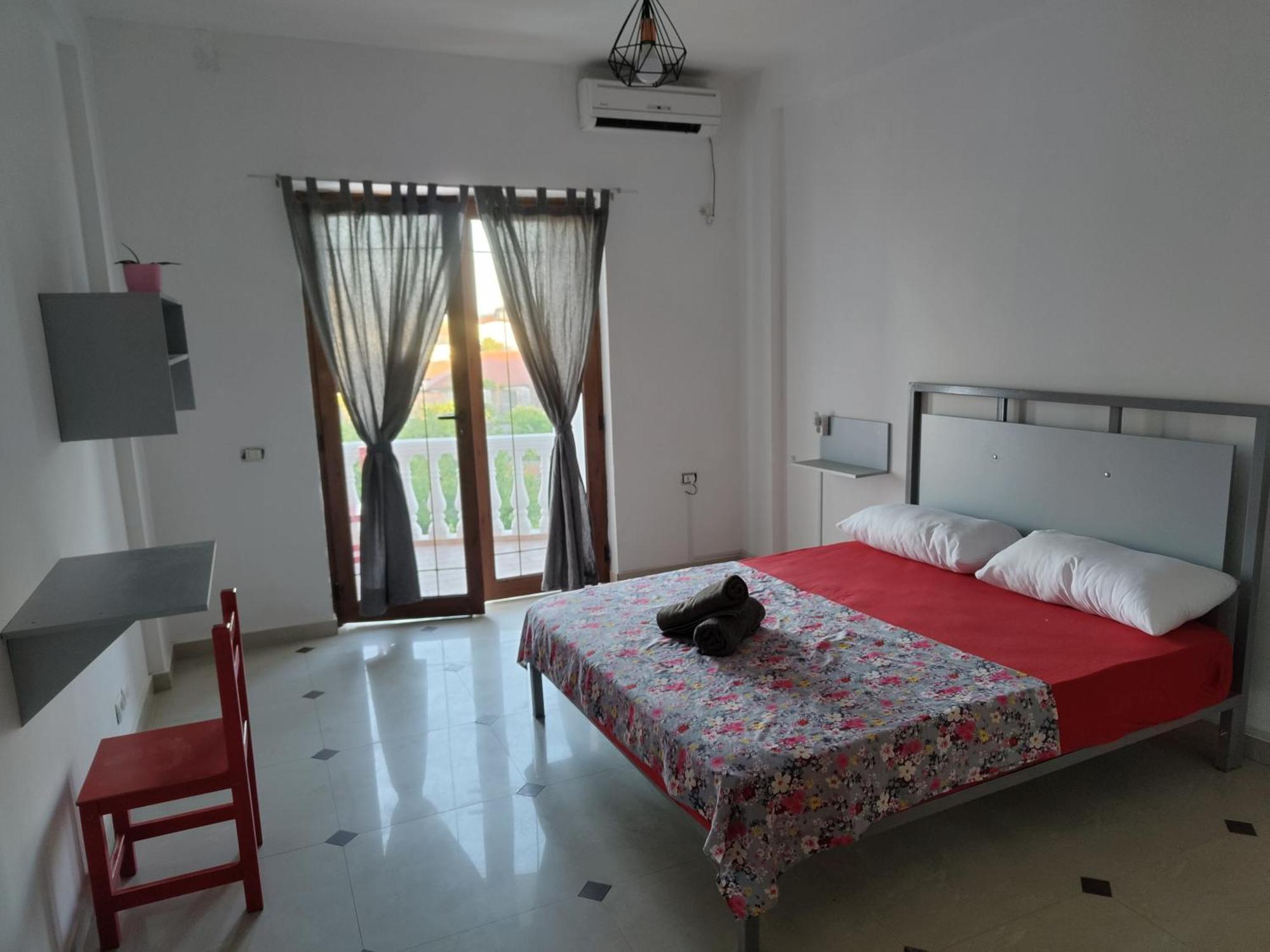 Tias Hostel Shkodër 外观 照片
