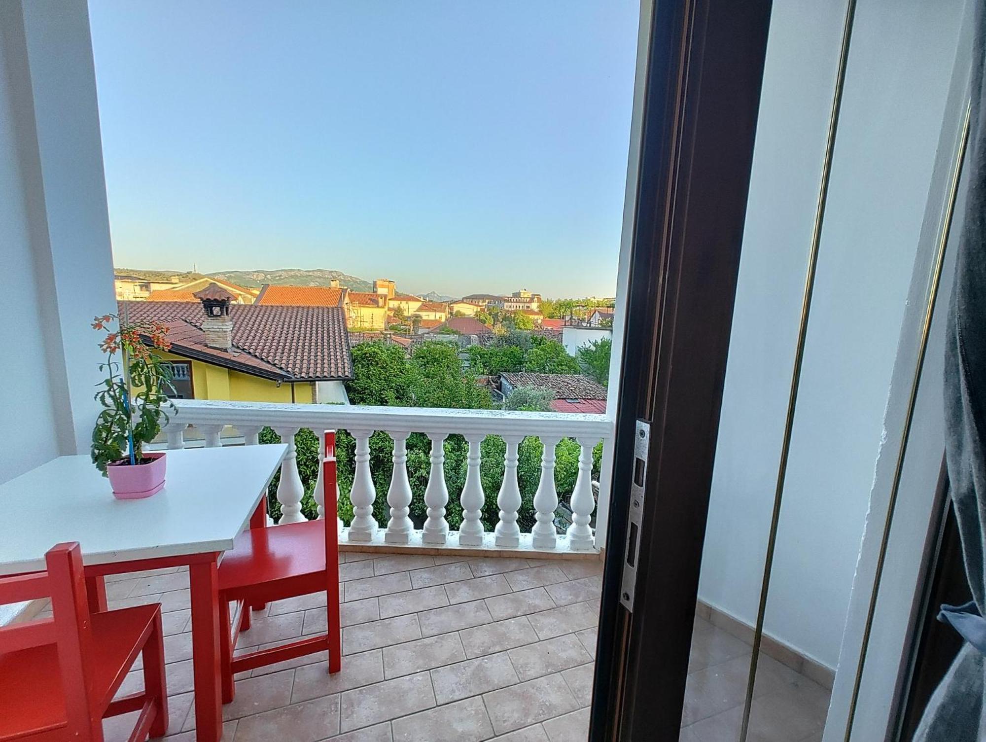 Tias Hostel Shkodër 外观 照片
