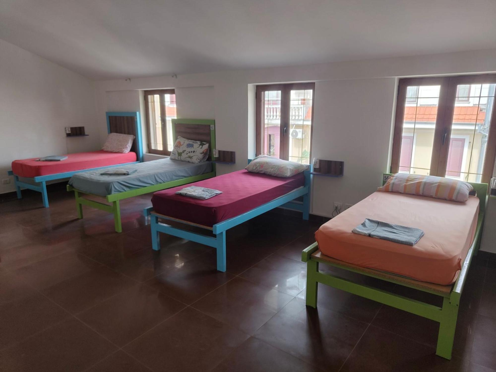 Tias Hostel Shkodër 外观 照片